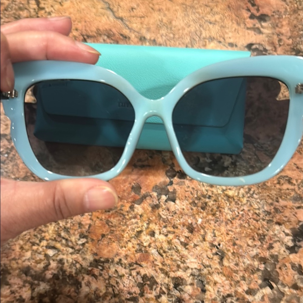 Tiffany & Co. Paper Flowers collection sunglasses - Picture 9 of 13